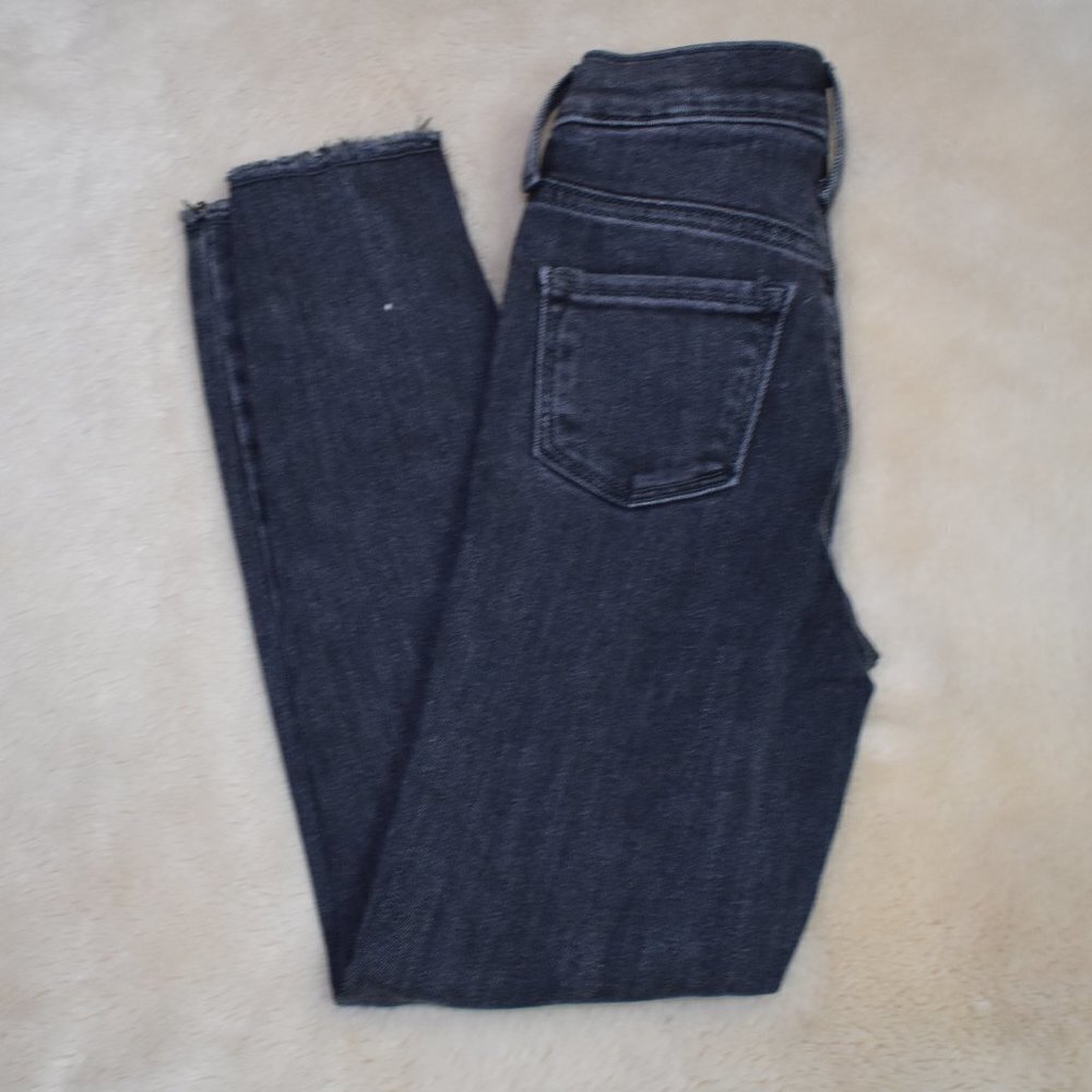 Old Navy Girls Jeggings  Size 7 Black Highrise Rockstar Jeans Distressed Denim